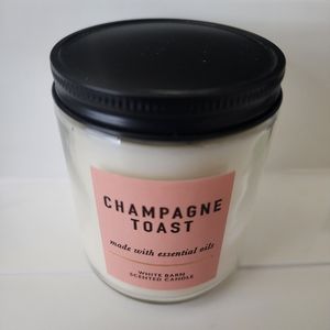 Bath & Body Works Scented Candle